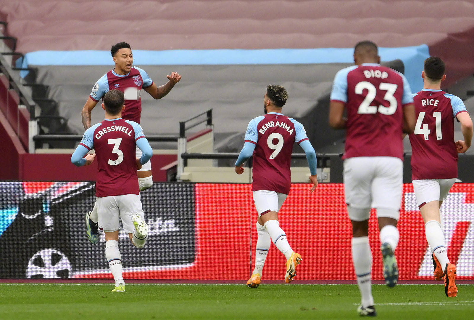 更多是对自 更多是对自